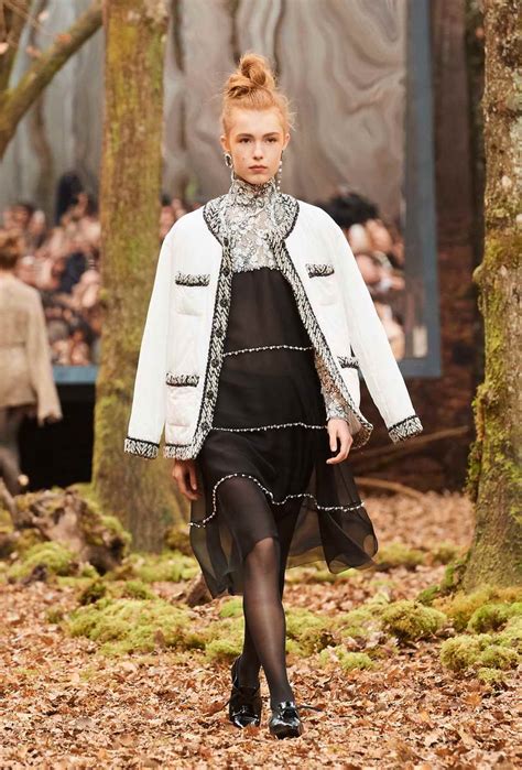 chanel autumn winter 2018-19|THE READY TO WEAR FALL.